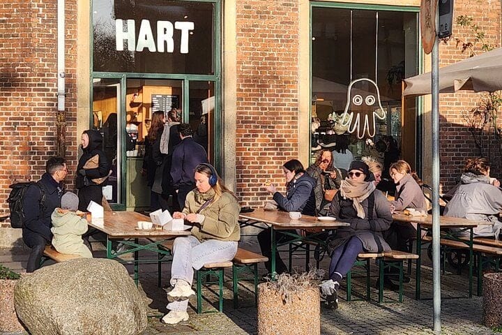 Small group walking tour with a lcoal guide and a tour of the bakeries in Nørrebro Copenhagen.