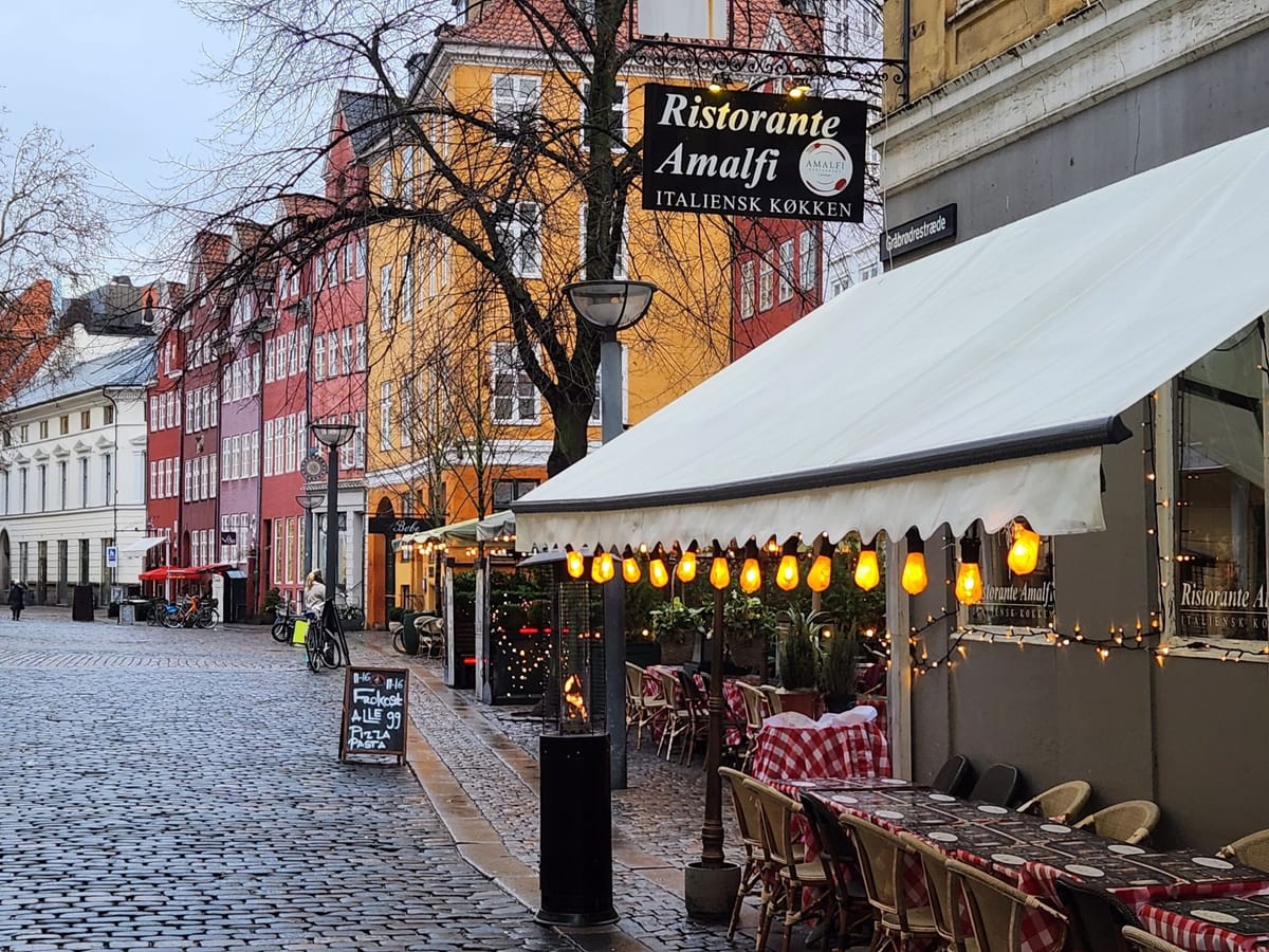 Guided tour through Gråbrødretorv with a local guide